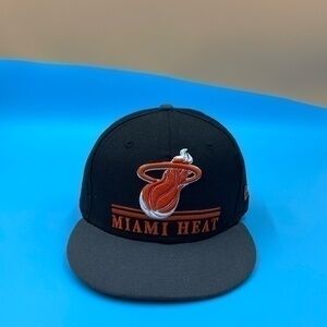 NWT - Vintage NEW ERA Embroidered NBA Miami Heat Hat